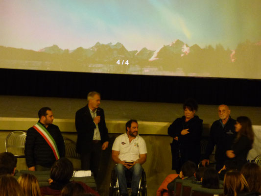 Sabato 16 novembre alle ore 10:00 al Cinema Le Grazie di Bobbio     Gli atleti paralimpici piacentini     Giovanni Zeni e Giordano Zavattoni      Incontreranno gli studenti dell’Istituto Comprensivo di Bobbio.