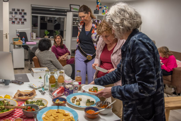 Meet & Eat platform PowerVrouwen Nederland, ontmoetingen voor vrouwelijke ondernemers in Nederland
