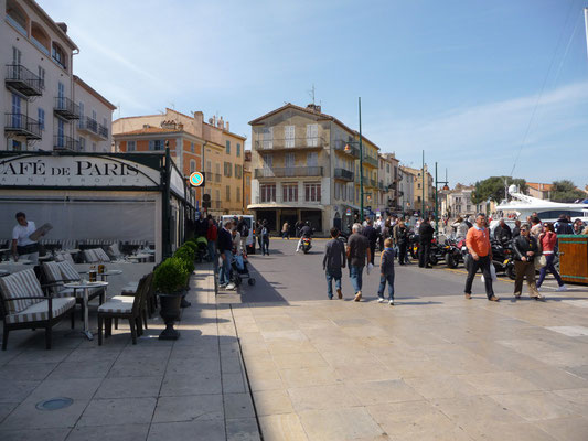 St. Tropez ist ein reizender Ort und Mekka der High Society.