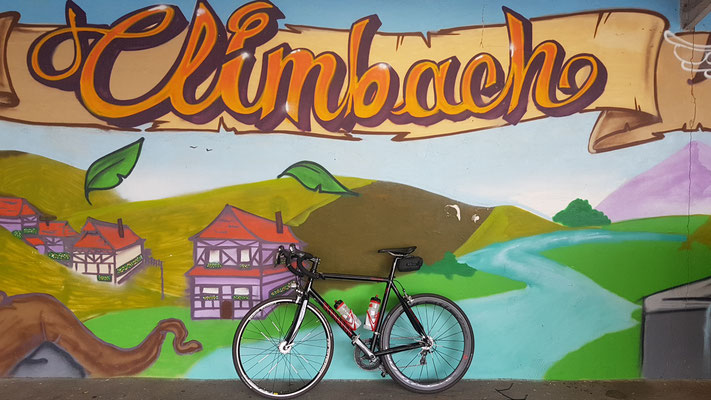 Bild von Bernd Schmidt: Hauswandmalerei im französischen Climbach