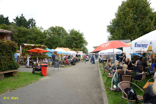 Blick auf die Stände