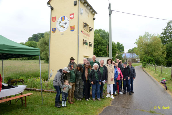 Gruppenfoto mit Frau BM Danner im hellen Mantel