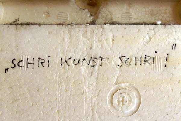 "SCHRI KUNST SCHRI!" (Rückseite)