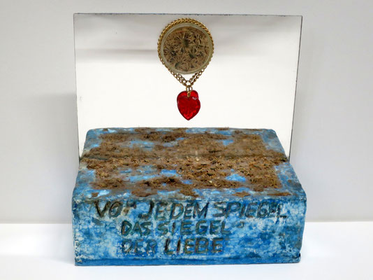 1981 (ursprünglich mit frischen Kamillenblüten bestreut)