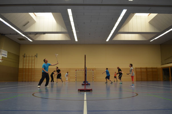Badminton Training in der Sporthalle Biebertal
