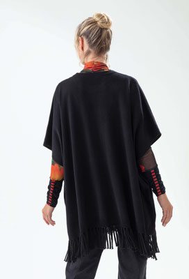 2004-PONCHO-CLAIRE-900-NOIR