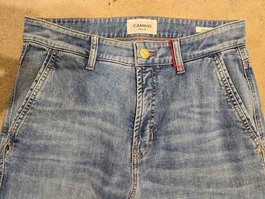 Alek 9150011800-W5-5236-front pockets