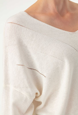 2040 Zoe Pull - 003 Off White