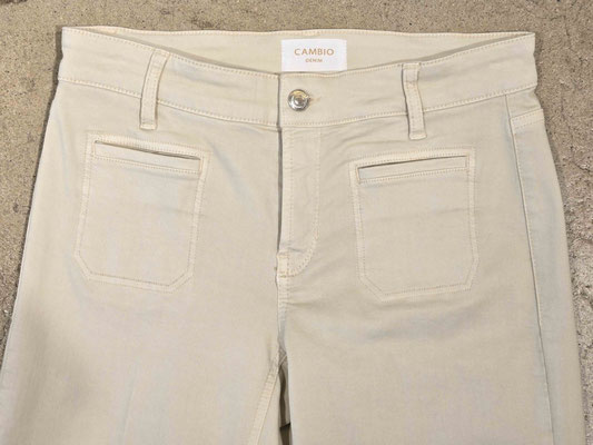 Tess 9531009617-W5-035-front pockets