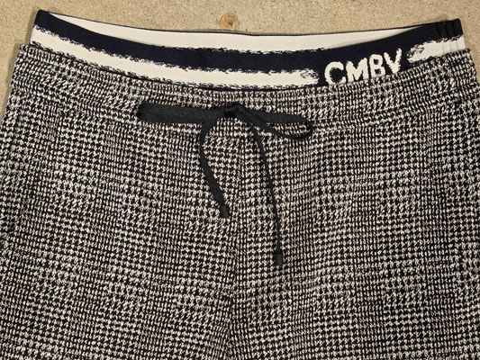 Eugenie 6450030902-W5-871-waistband detail