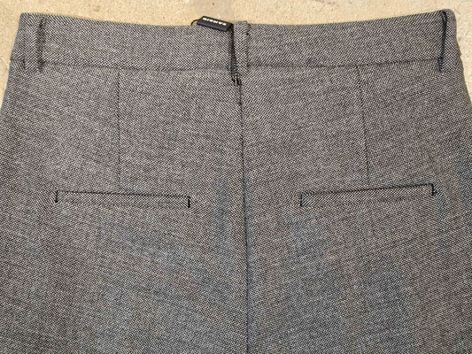 Emilie 6227043402-W5-849-back pockets