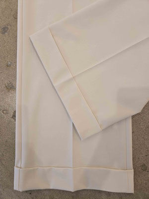 Grace 6336035900-W5-032-cuffs