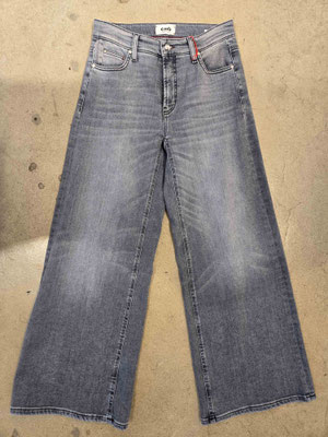 Palazzo cropped 9214002311-W5-5179