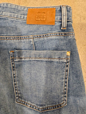 Alek 9150011800-W5-5236-back label