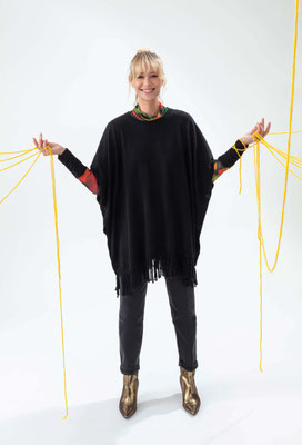 2004-PONCHO-CLAIRE-900-NOIR