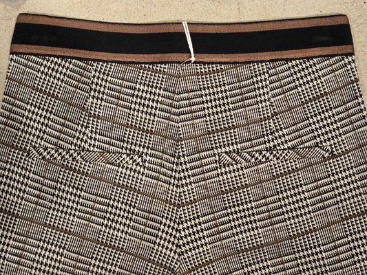 Francoise cropped 6445038707-W5-873-back pockets