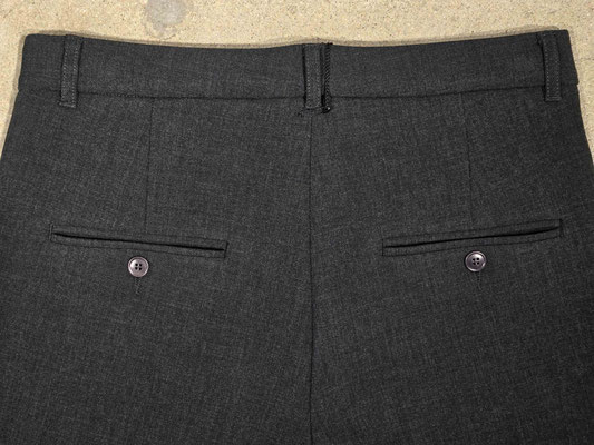 France cropped 6316037107-W5-093-back pockets