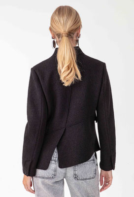 2047 Neri Veste - 900 Noir