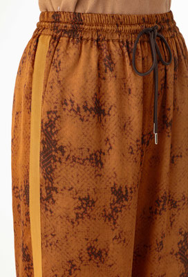 2029 Derek Pantalon Imprimé - 752 Python Camel