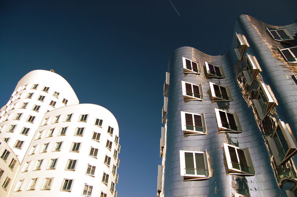 Frank O. Gehry_Dusseldorf