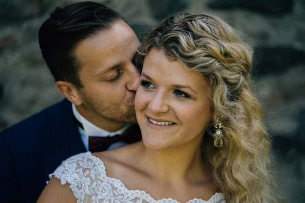 Standesamt Rheinheim, Braut, Bräutigam, Brautpaar-Aufnahmen, Brautpaar-Portraits, Hochzeitsfotografin Rheingau, Wiesbaden, Umgebung