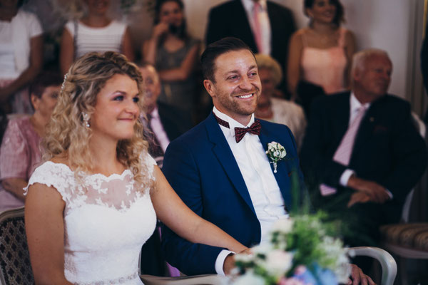 Standesamt Rheinheim, Braut, Bräutigam, Trauung, standesamtliche Trauung, Hochzeit, Fotografin, Rheingau, Wiesbaden, Umgebung