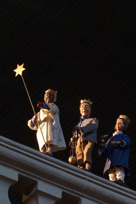 ... ein Stern über der Balustrade (Milieukrippe in Sankt Maria in Lyskirchen, Foto © lyskirchen)