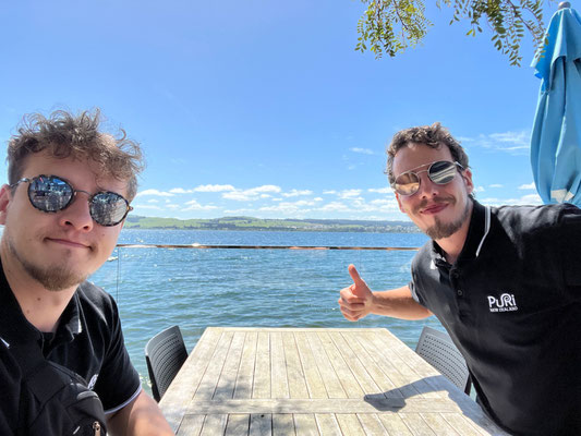 Adrien et Antonin de Puri New Zealand au Lac Taupo entre deux rendez-vous professionnels en lien avec le Miel de Manuka de Nouvelle-Zélande