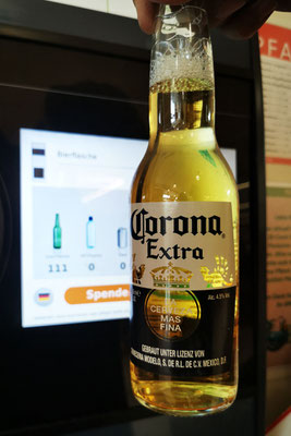 Konzept: Andreas Ender, photo-art+painting | Corona 3.0 - 2025