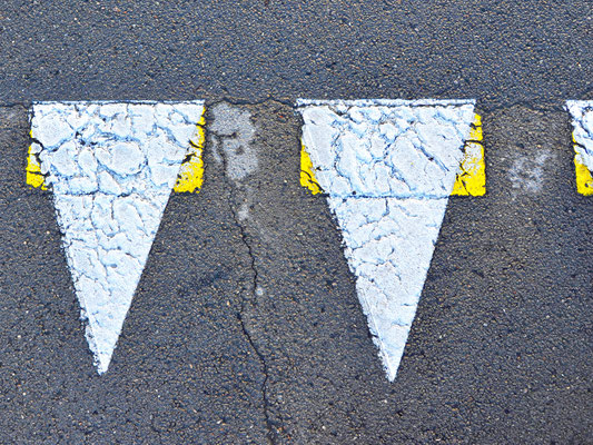 Foto: Andreas Ender, photo-art+painting | Spurensuche - photo18 - Zürich | "Dreieck vs. Quadrat" | Format: 40x30cm
