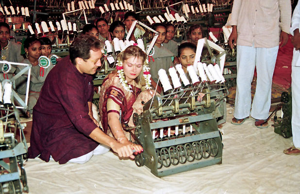 The Gandhian part of the wedding ceremony: spinning a quantum of yarn, Savarkundla, 1994.