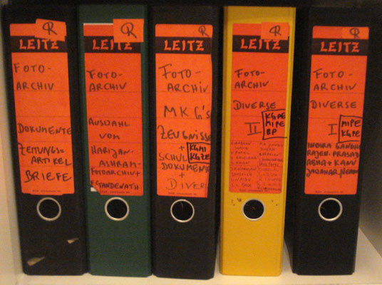 46 lever-arch files with c. 4600 modern prints and 1000 repro-negatives of Mahatma Gandhi from various sources