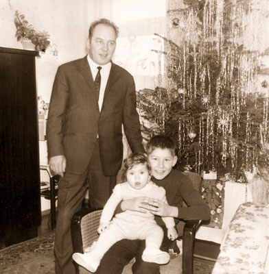 With father and sister Corinna during Christmas, 1966.