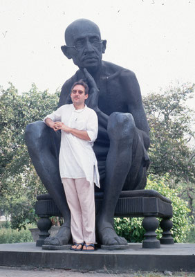 In front of a Gandhi statue on the Gandhi Sangrahalaya campus, Delhi, 1994.