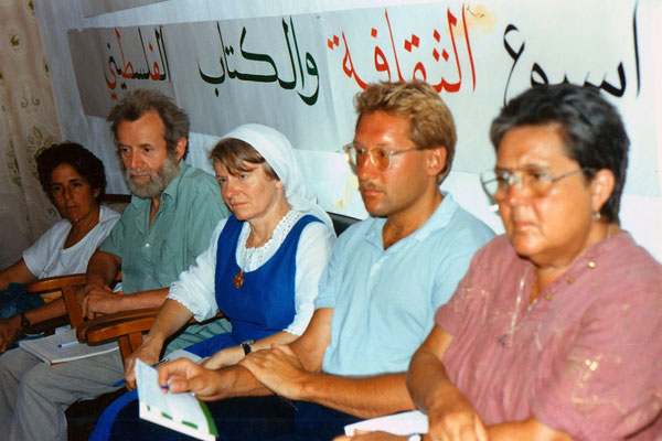 During the first meeting of the Fellowship of Reconciliation in the occupied territories (Palestine), 1987. 