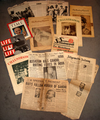 20 Old newspapers and magazines (vintage)