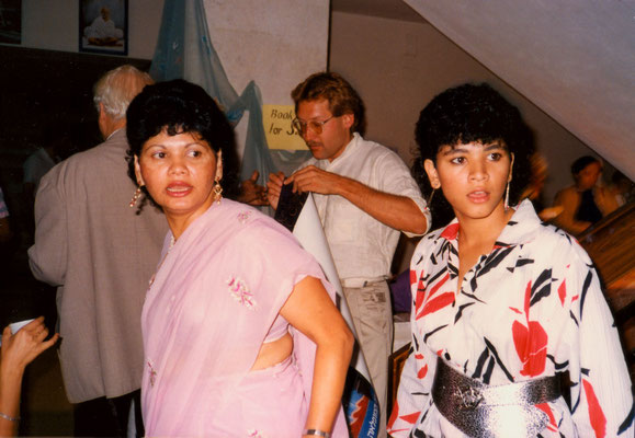 With two members of the Israeli-Indian community during the inauguration of the Gandhi exhibition, Tantur, 13 October 1987.