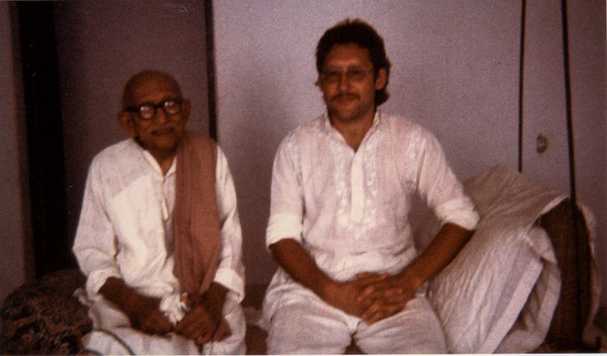 With mentor and friend Prabhudasbhai Gandhi, Rajkot, 1986.