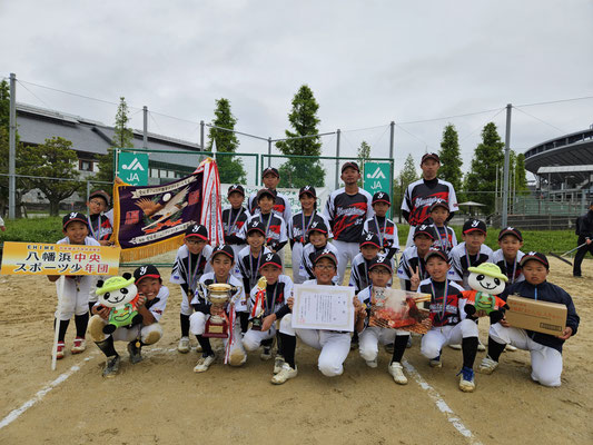 優勝：八幡浜中央スポーツ少年団