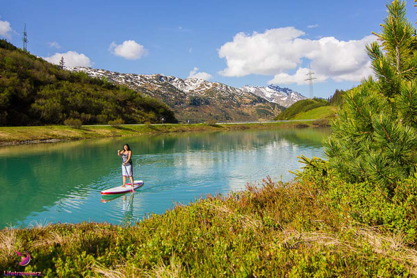 Stand Up Paddling am Zeinisee