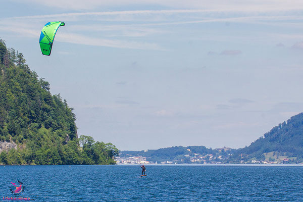 Hydrofoiler am Traunsee mit Naish Fly