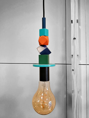 Suspension_Totem_08