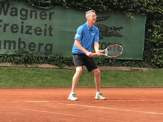 Thomas Metzner, an Position 3 spielend, konnte sein Spiel klar mit 6:1 / 6:4 für sich entscheiden.