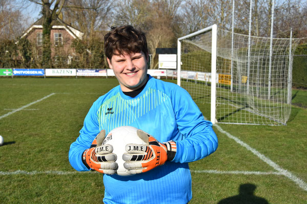 Sam Dubois , doelman ntvv / herkingen 