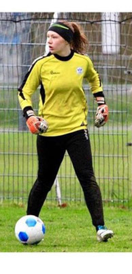Anouk Bruens , vv Barendrecht