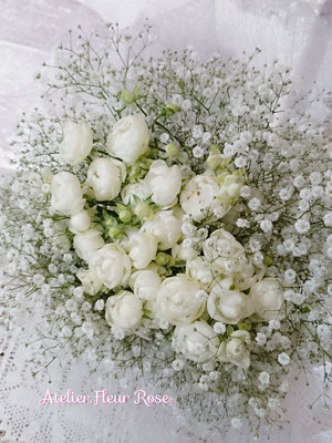 PB17  白薔薇＆カスミソウ