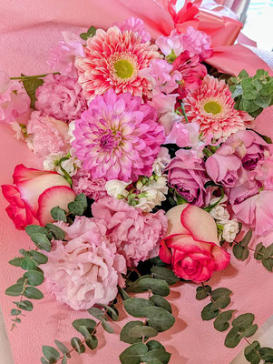 おまかせ花束　ピンク 8800円