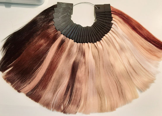 Farbauswahl Haarverlängerung Nanoring Extensions