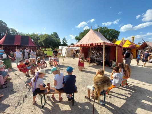 Simone Saitenfeder Mittelaltermarkt Zeitreise Isen