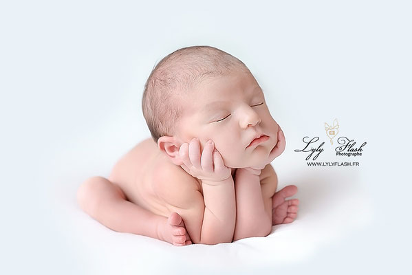 photographe nouveau-né  bébé Régusse